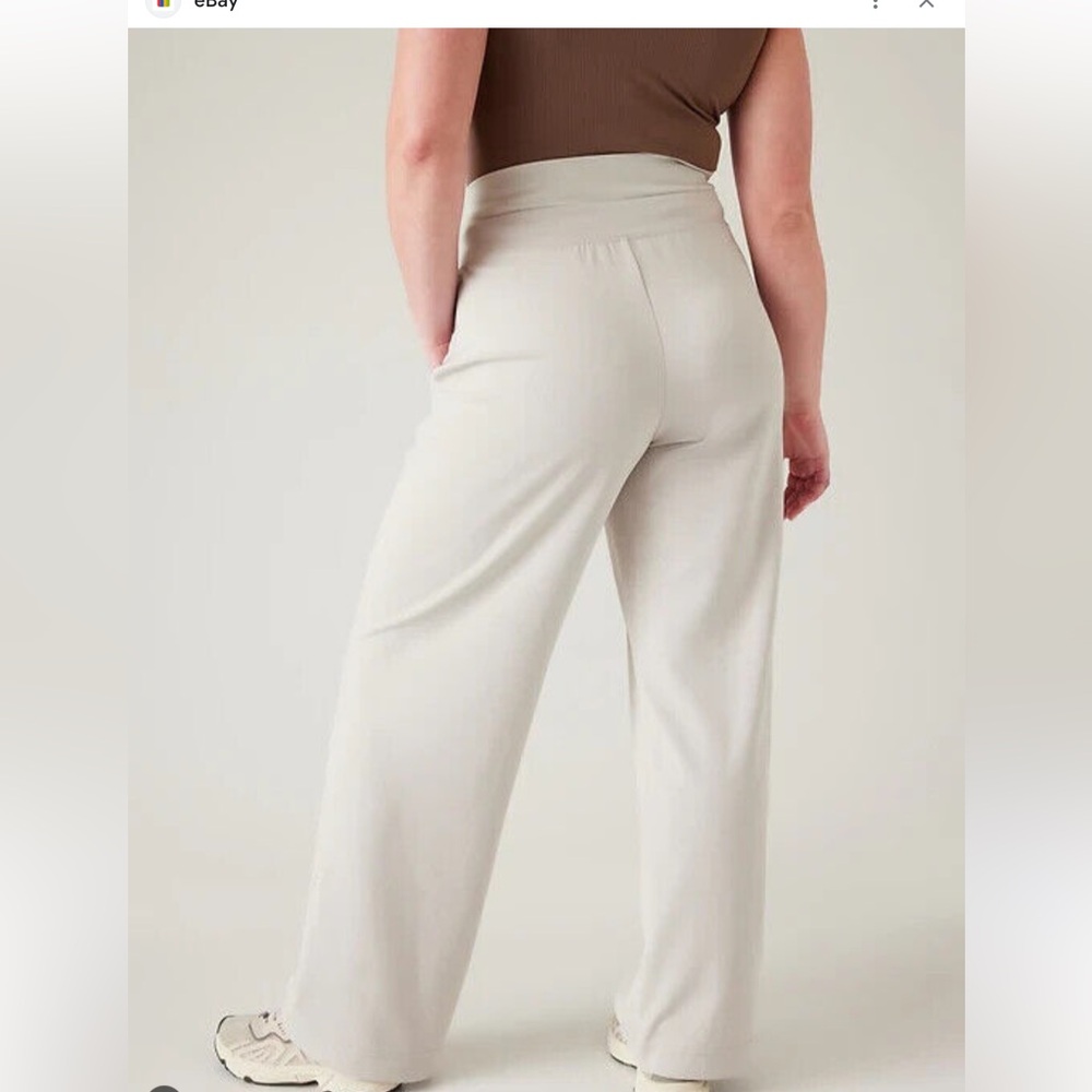 Athleta abalone wide leg seas-oft pants  Medium Tall
